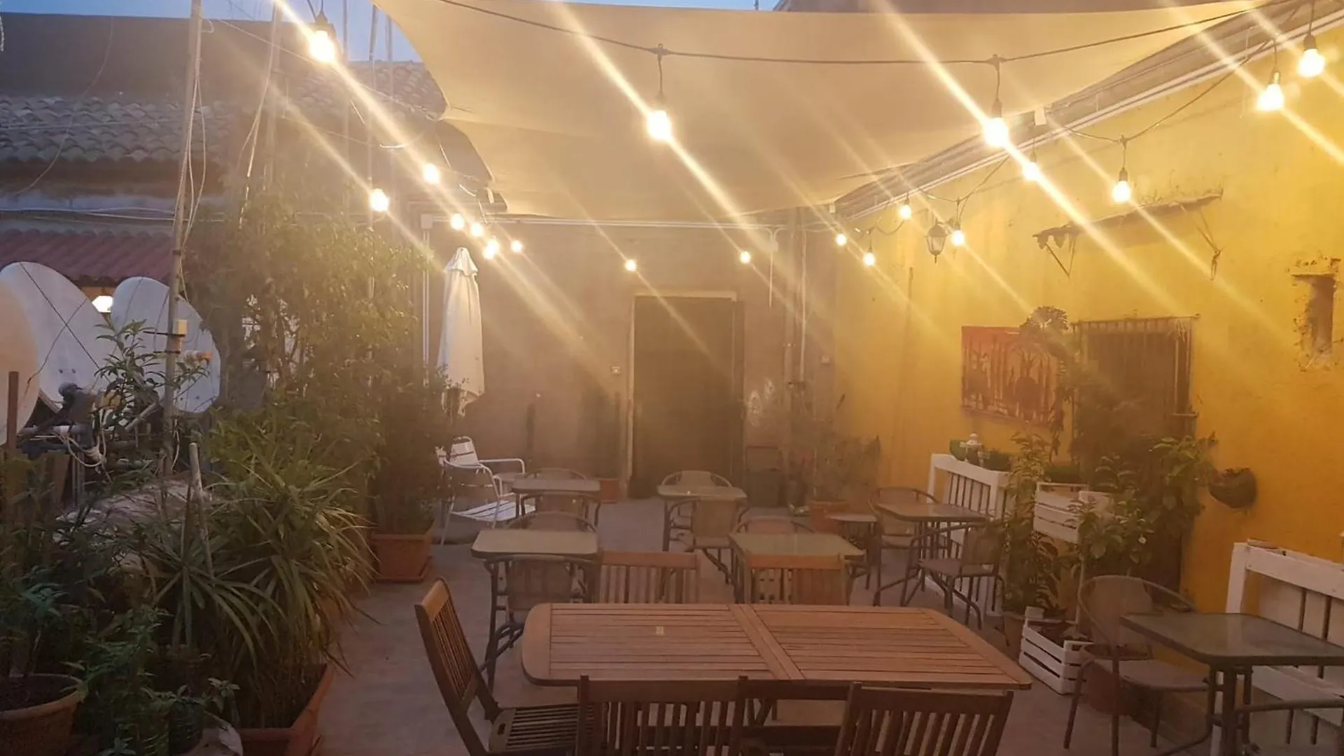 ** Bed & Breakfast XX Miglia Rooms & Apartments Catánia Italië